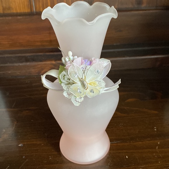 Sweet VTG Pink/Mauve Bud Vase - Picture 1 of 7